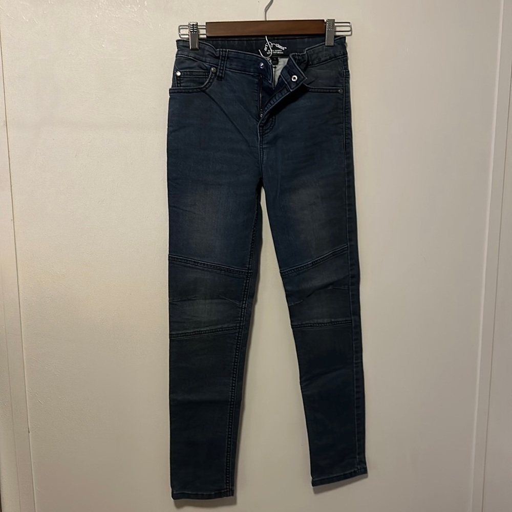 Boys size 14 super skinny jeans